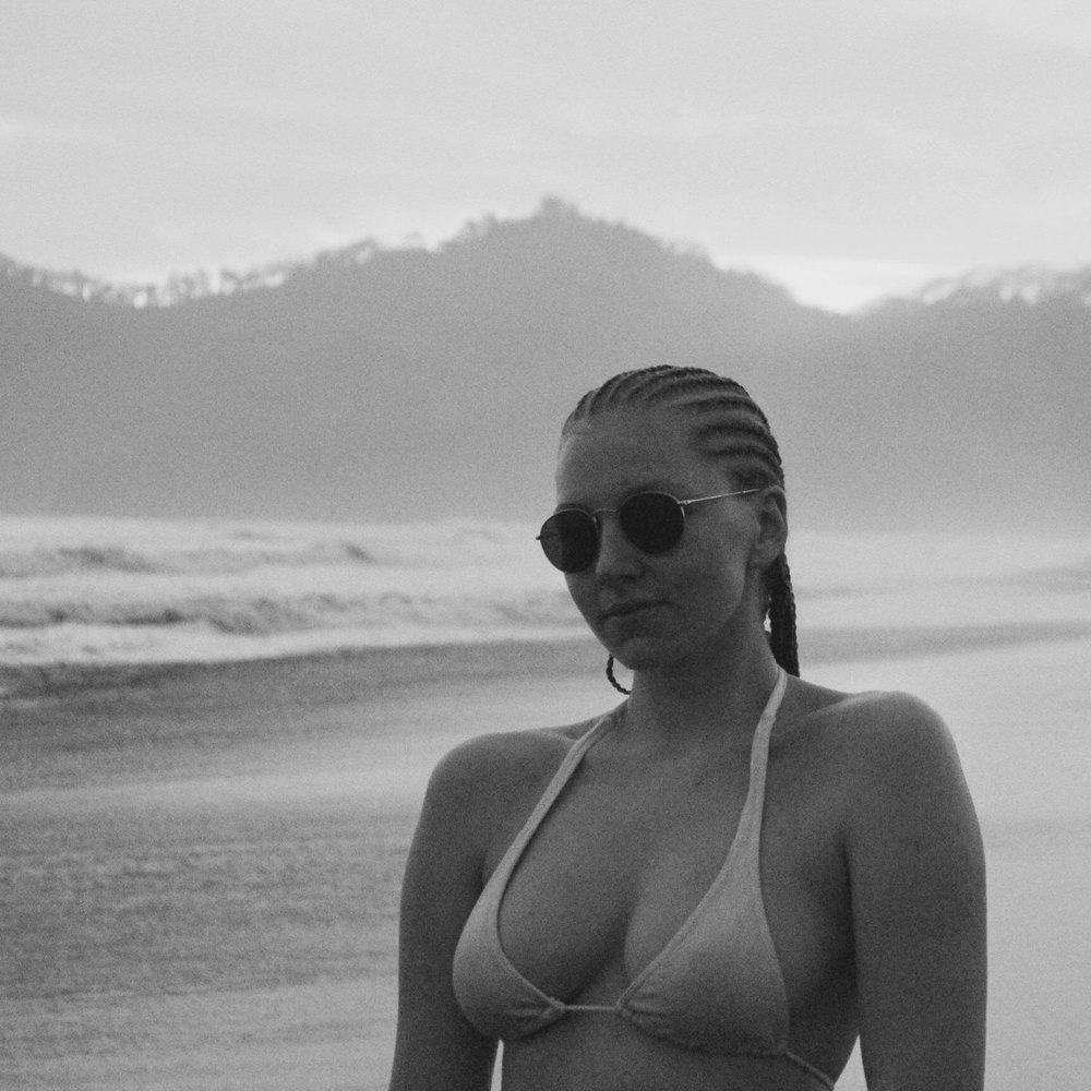 Meet your Posher, Mia